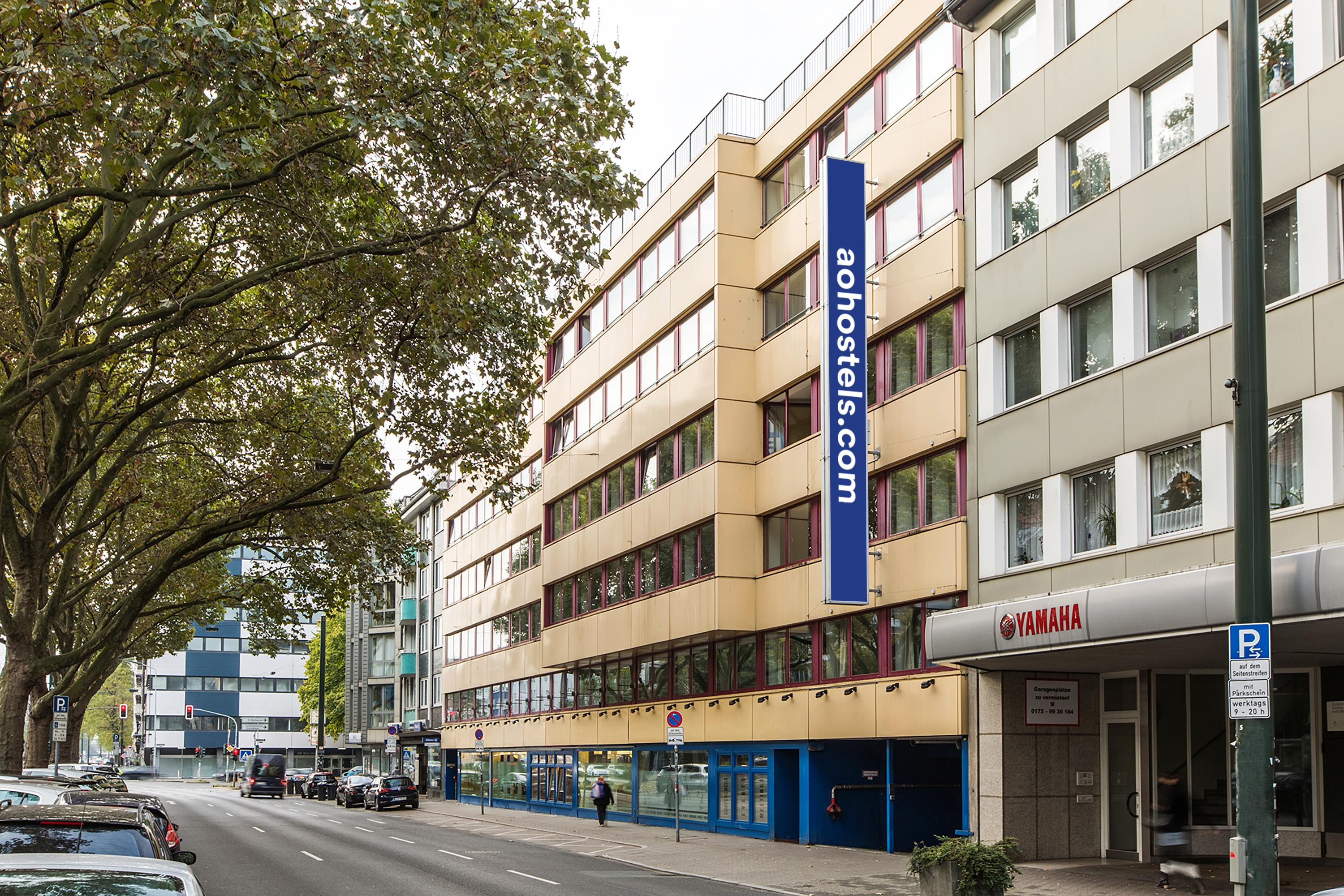 A&O Dusseldorf Hauptbahnhof Hotel Exterior photo